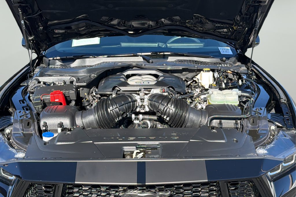 Used 2024 Ford Mustang GT RWD image 10