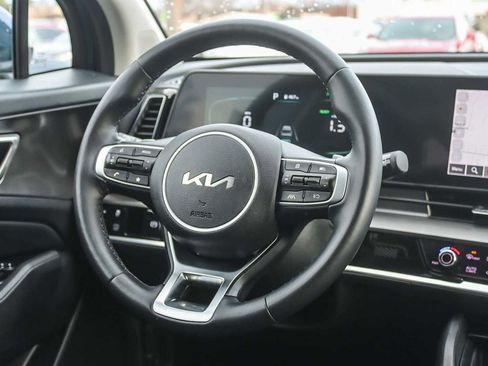 Used 2023 Kia Sportage EX image 13