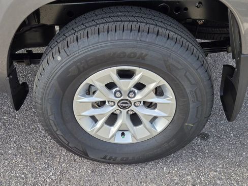 New 2026 Nissan Frontier S image 5