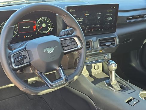 Certified 2024 Ford Mustang Coupe image 15