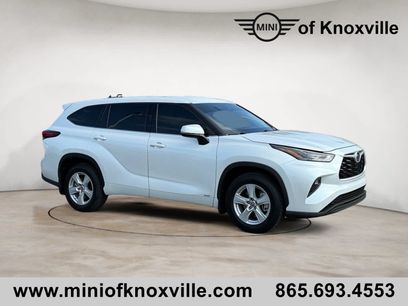 Used 2022 Toyota Highlander LE