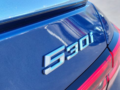 Used 2026 BMW 530i w/ M Sport Package image 5