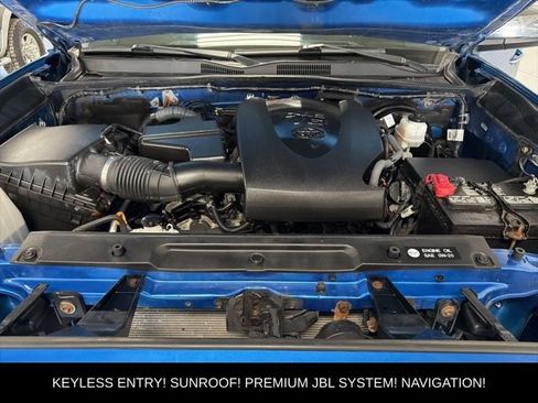 Used 2018 Toyota Tacoma Limited AWD/4WD image 33