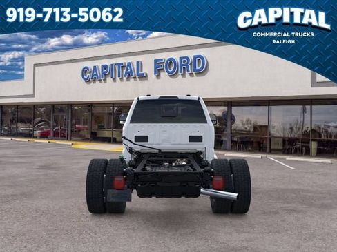 New 2026 Ford F550 4x4 Crew Cab image 5