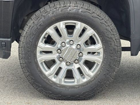 Used 2023 GMC Sierra 2500 Denali AWD/4WD image 40
