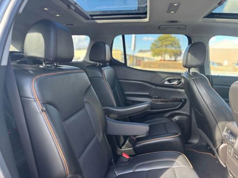 Used 2022 GMC Acadia AT4 w/ Technology Package image 25