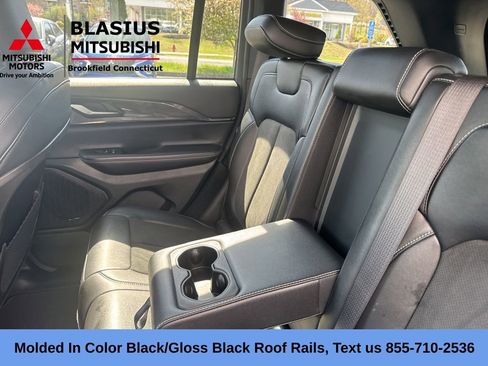 Used 2023 Jeep Grand Cherokee Altitude AWD/4WD image 38