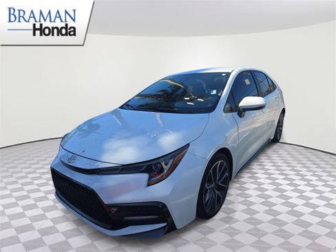 Used 2021 Toyota Corolla SE image 2
