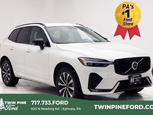 Used 2025 Volvo XC60 B5 Core image 1