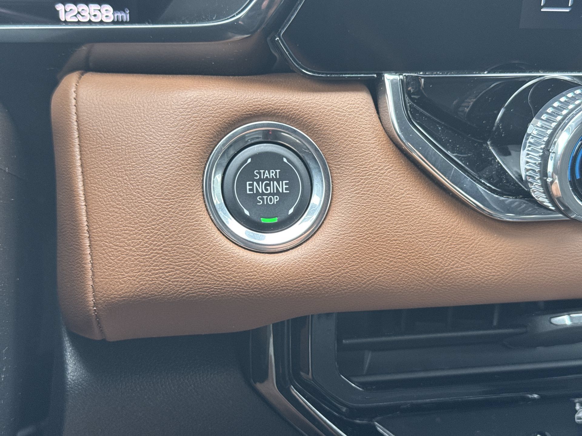 Used 2025 GMC Canyon AT4 AWD/4WD image 17