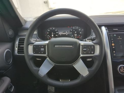 Certified 2026 Land Rover Discovery Limited Edition AWD/4WD image 24