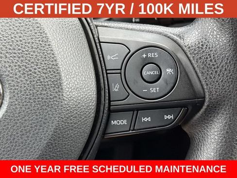 Used 2025 Toyota RAV4 XLE AWD/4WD image 23