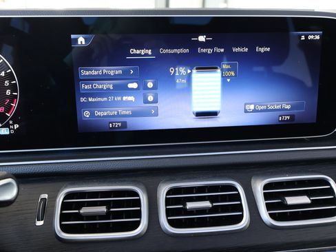 Certified 2025 Mercedes-Benz GLE 450e 4MATIC image 40