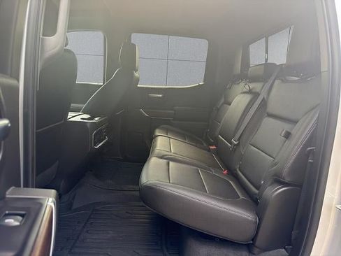 Used 2019 GMC Sierra 1500 SLT w/ SLT Premium Package AWD/4WD image 25