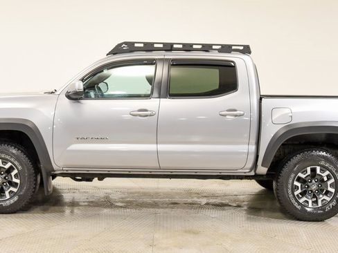 Used 2020 Toyota Tacoma TRD Off-Road image 5