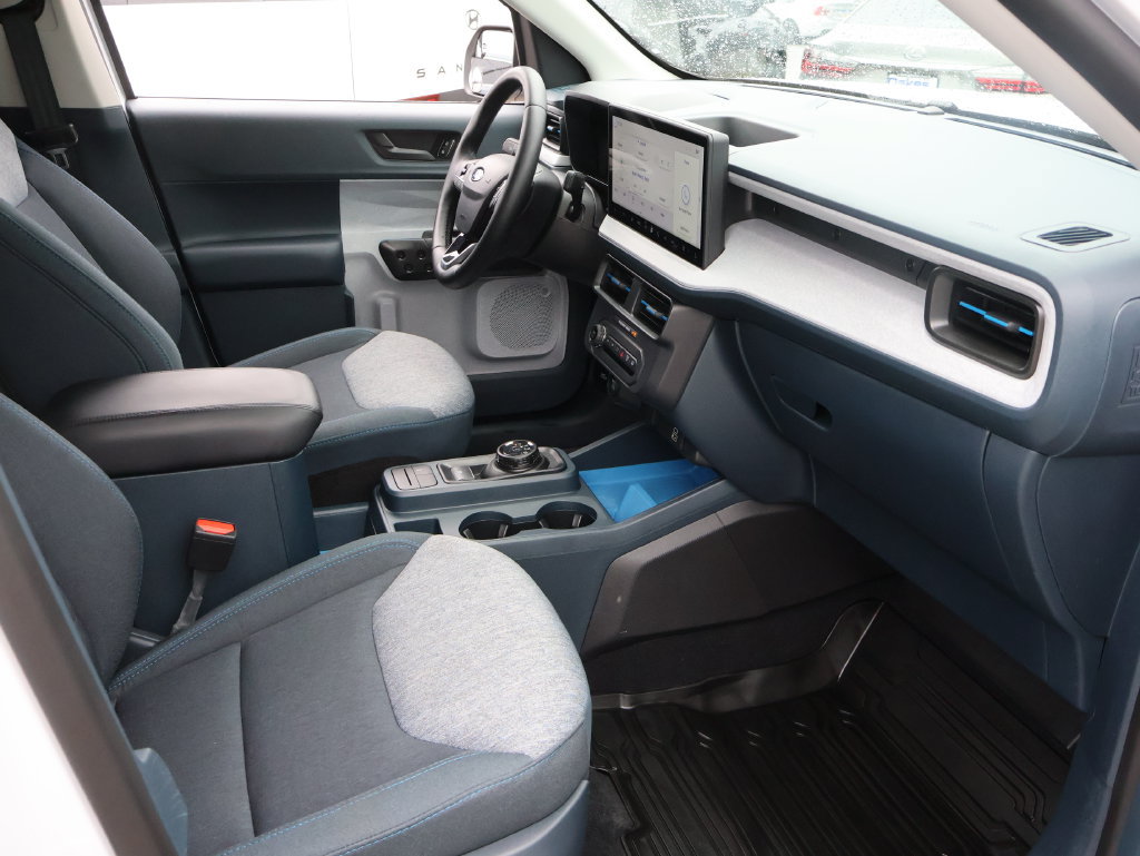 Used 2025 Ford Maverick XLT w/ XLT Luxury Package FWD image 7