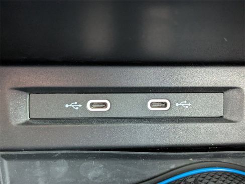 Used 2023 Volkswagen Tiguan SEL R-Line image 20