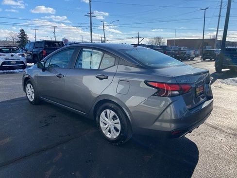 Used 2024 Nissan Versa S image 6