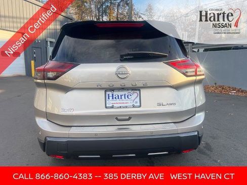 Certified 2025 Nissan Rogue SL image 4