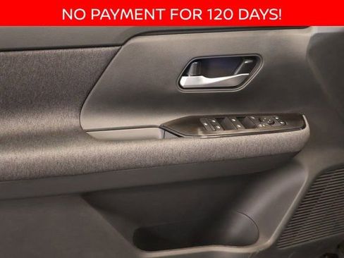 New 2026 Nissan Kicks SV w/ SV Premium Package image 9