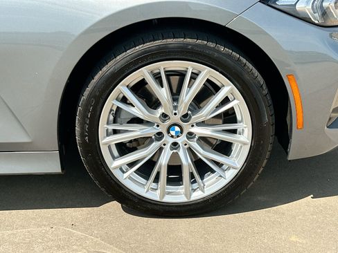 Used 2024 BMW 330i xDrive Sedan w/ Convenience Package image 25