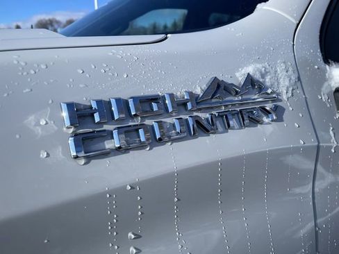 Used 2019 Chevrolet Silverado 1500 High Country w/ Z71 Off-Road Package image 34
