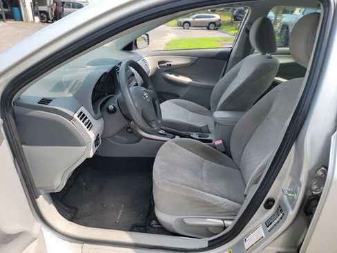 Used 2009 Toyota Corolla LE FWD image 10