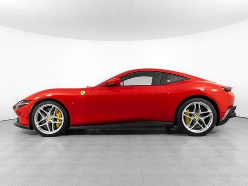 Certified 2021 Ferrari Roma image 3