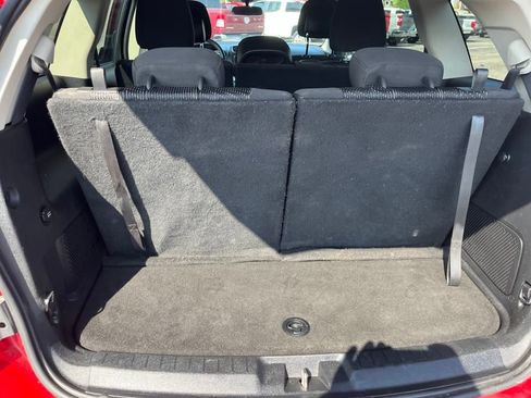 Used 2015 Dodge Journey SXT w/ Flexible Seating Group image 23