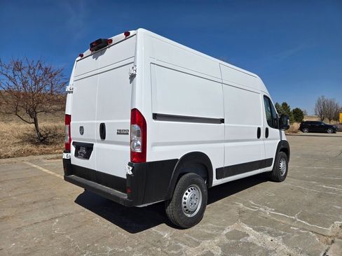 New 2025 RAM ProMaster 1500 w/ Cold Weather Group FWD image 3