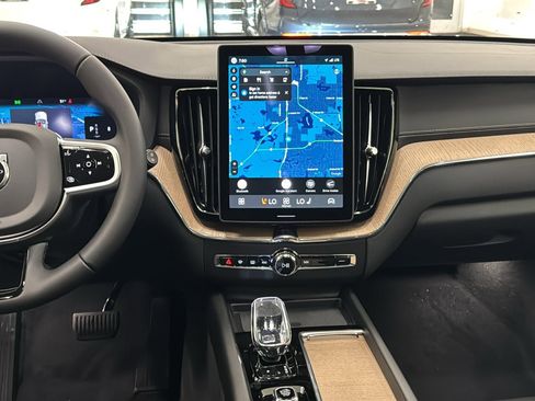 New 2026 Volvo XC60 B5 Ultra w/ Protection Package Premier AWD/4WD image 11