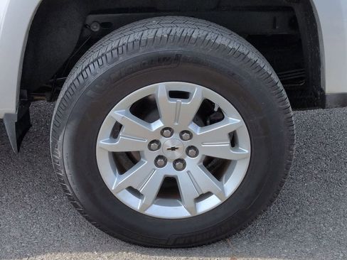 Used 2020 Chevrolet Colorado LT w/ LT Convenience Package image 14