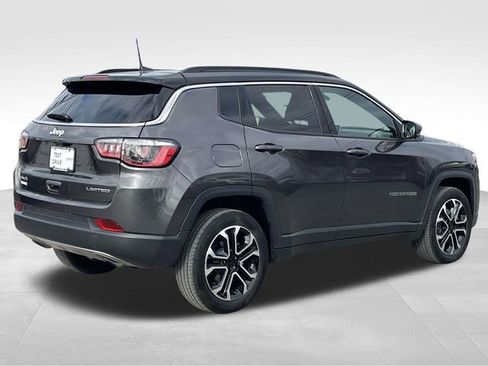Used 2023 Jeep Compass Limited image 7