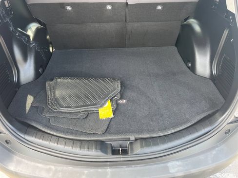 Used 2015 Toyota RAV4 XLE FWD image 23