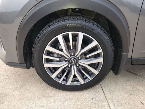 Certified 2022 Nissan Kicks SV image 29