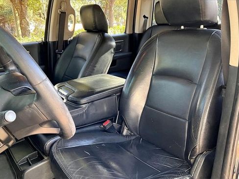 Used 2018 RAM 1500 Classic SLT image 18