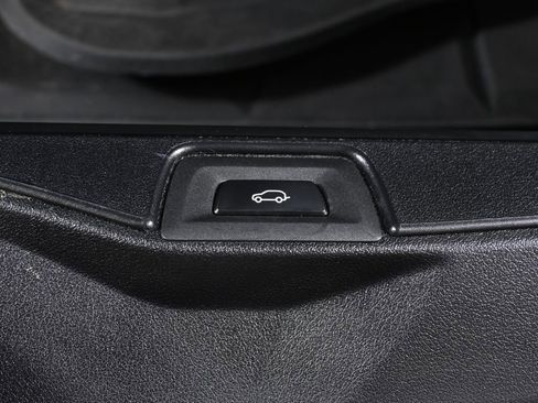 Used 2024 BMW X5 xDrive40i w/ M Sport Package image 36