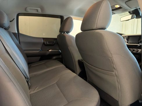 Used 2019 Toyota Tacoma SR5 image 28