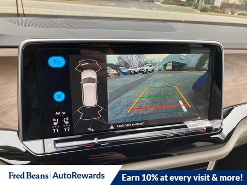 New 2026 Volkswagen Atlas SE image 16