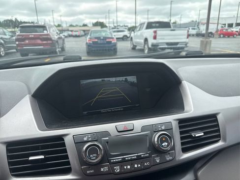 Used 2016 Honda Odyssey EX-L image 27