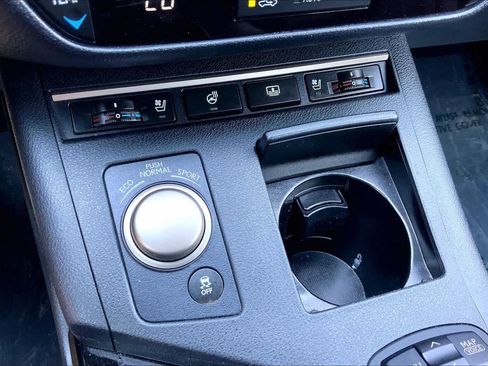 Used 2014 Lexus ES 350 w/ Luxury Package FWD image 33
