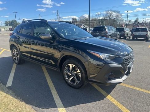 Used 2024 Subaru Crosstrek 2.0i Premium AWD/4WD image 3