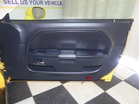 Used 2012 Dodge Challenger R/T RWD image 23