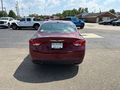 Used 2015 Chrysler 200 S FWD image 6
