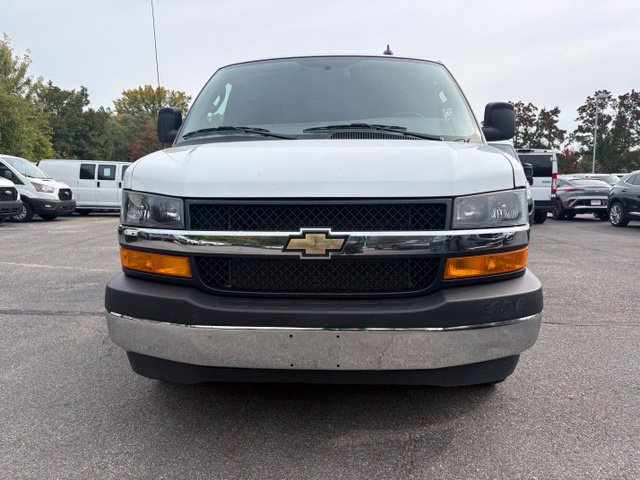 Used 2025 Chevrolet Express 2500 w/ Driver Convenience Package RWD image 15