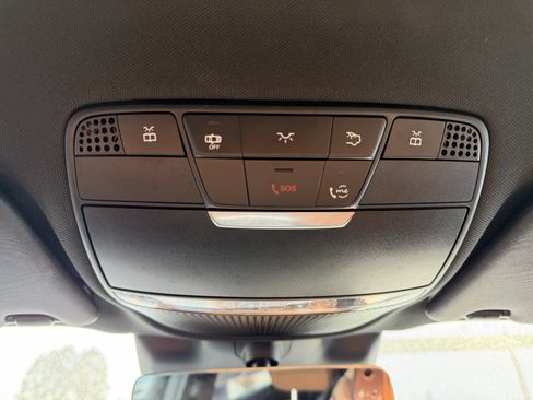 Used 2022 Mercedes-Benz GLC 300 image 24