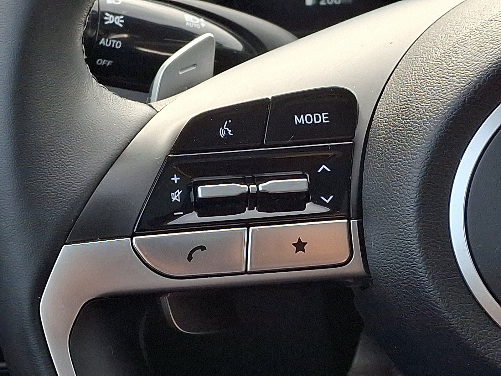 Certified 2023 Hyundai Tucson Limited AWD/4WD image 23