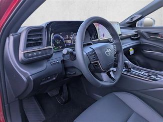 New 2025 Toyota Crown Signia video 3