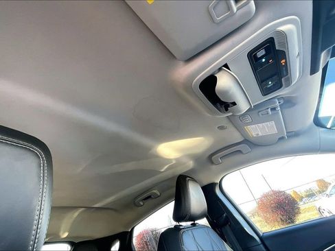 Used 2022 Ford Mustang Mach-E Select image 15