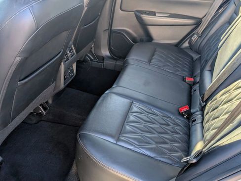 Used 2022 Nissan Rogue Platinum w/ Head-Up Display Package image 17